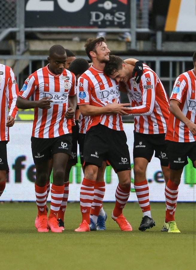 队内和媒体 队内和媒体