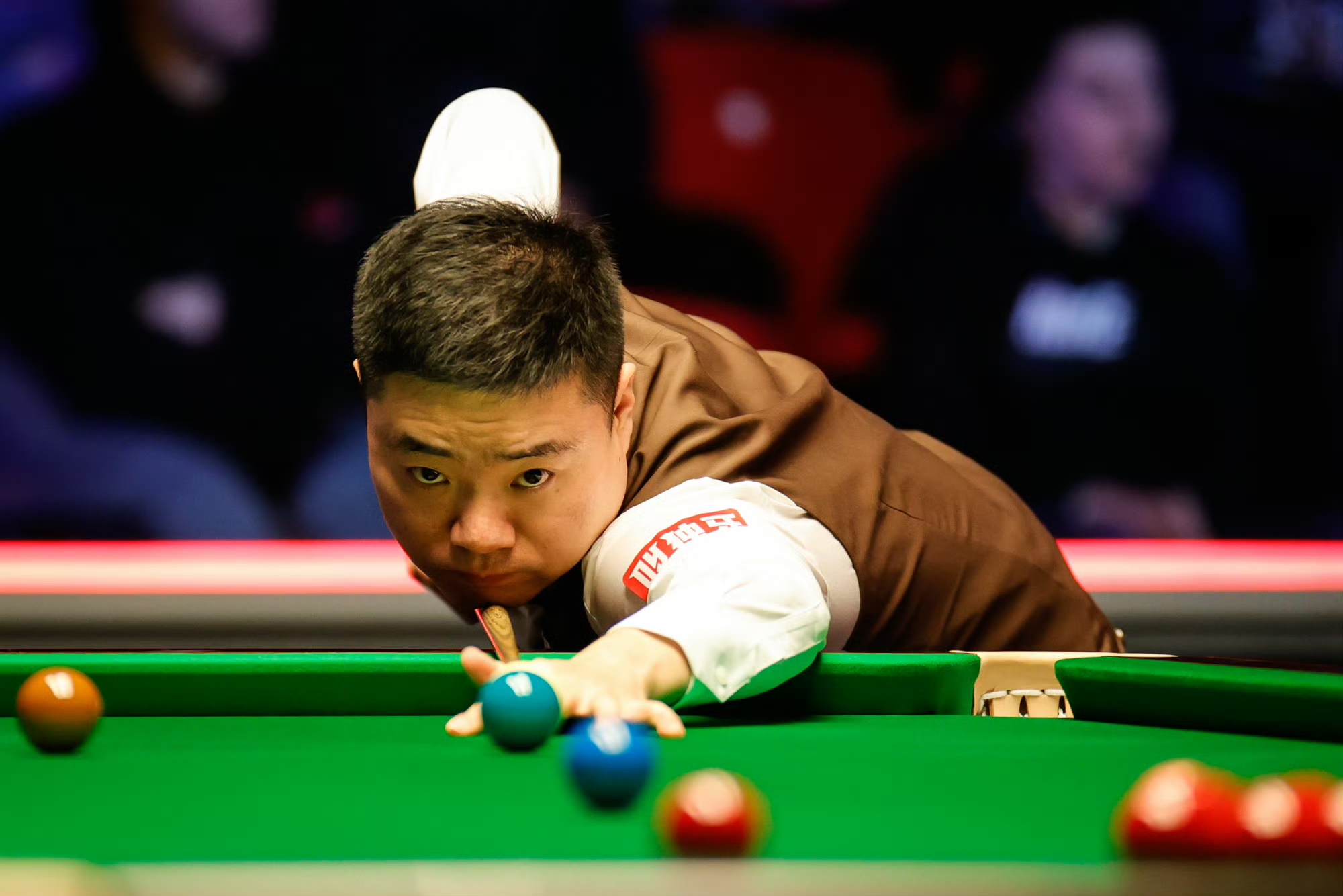 前所未有的 前所未有的