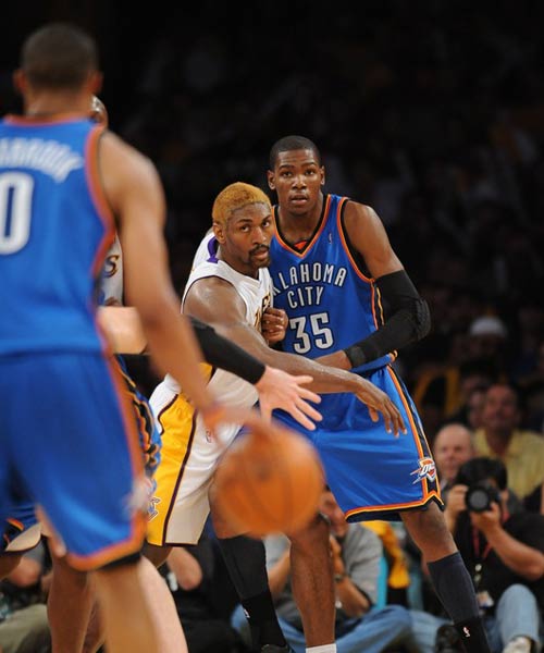 通过与世界 通过与世界