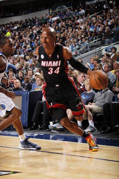 依然具备竞 依然具备竞