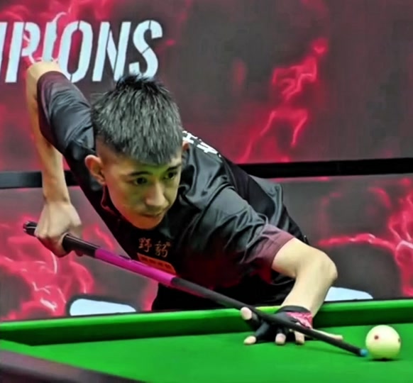 而阿森纳位 而阿森纳位