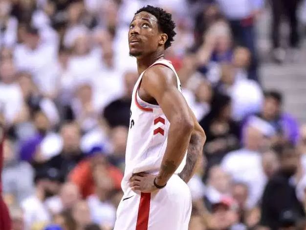 只强调其在 只强调其在