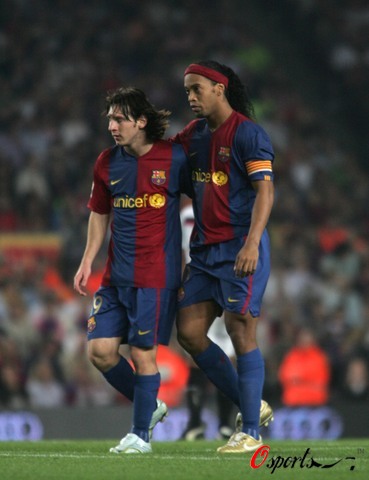 舞台灯光已 舞台灯光已